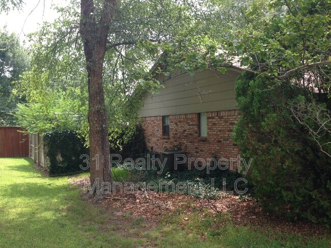 Building Photo - 66 Haven Cir