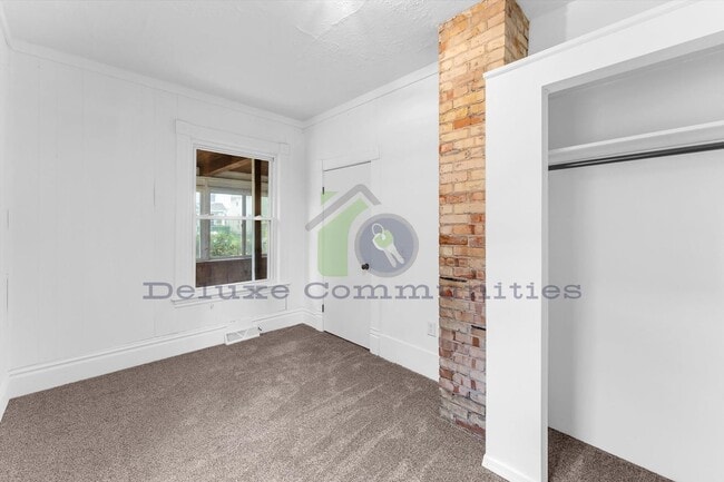 Building Photo - 1011 Jennette Ave NW