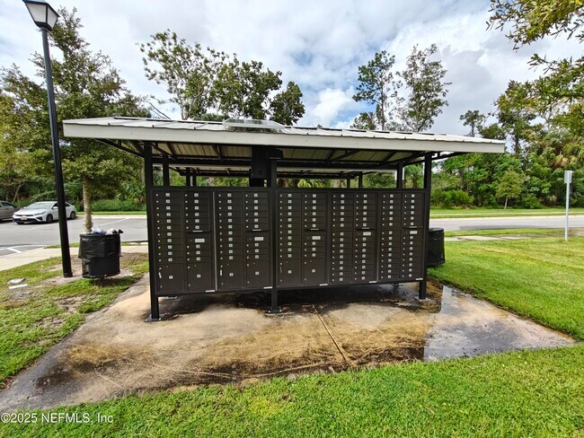 Building Photo - 114 Summer Moon Dr