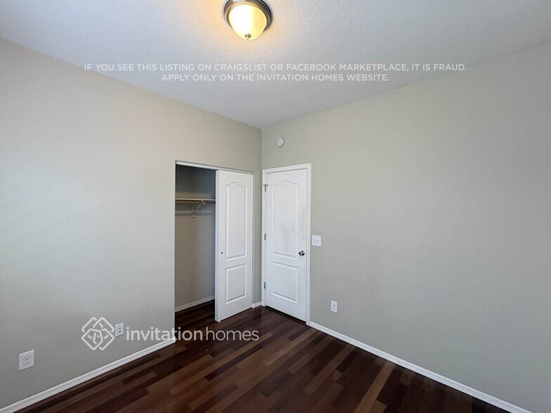 Building Photo - 2509 N Silverado