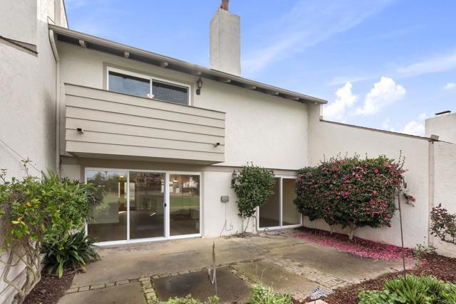 Building Photo - 219 Via Osuna