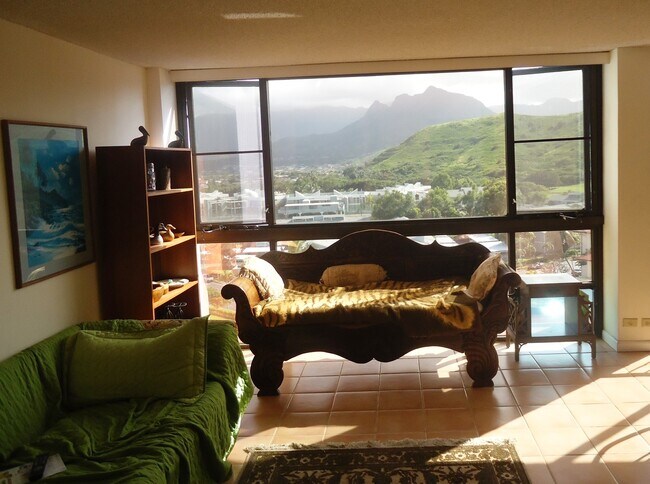 Building Photo - Resort Style Living in Kailua 1BR/1BA/1PKG Windward Passage