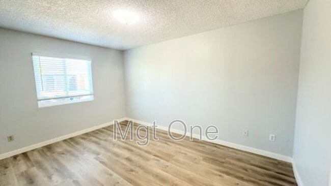 Building Photo - 4295 Gird Ave