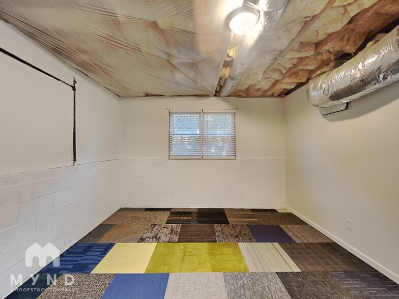 Building Photo - 251 Cedars Glen Cir