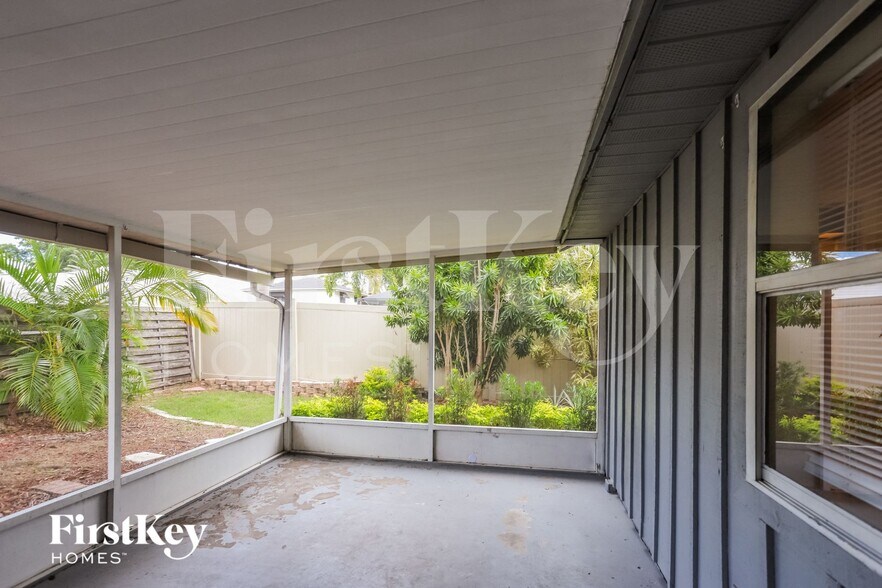 Building Photo - 9923 57th Way N