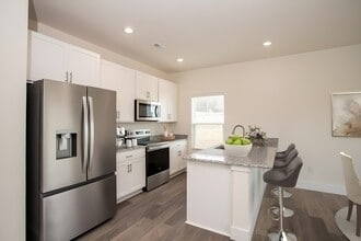 Building Photo - 2455 Legg Ln