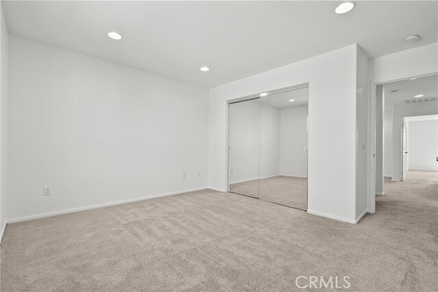 Building Photo - 9427 Lemona Ave