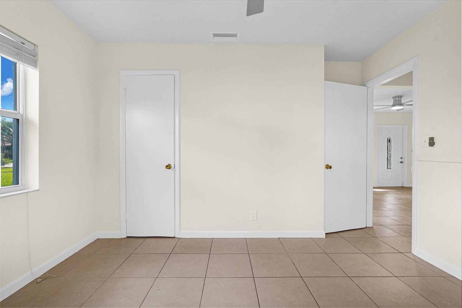 Building Photo - 261 NE 45th St