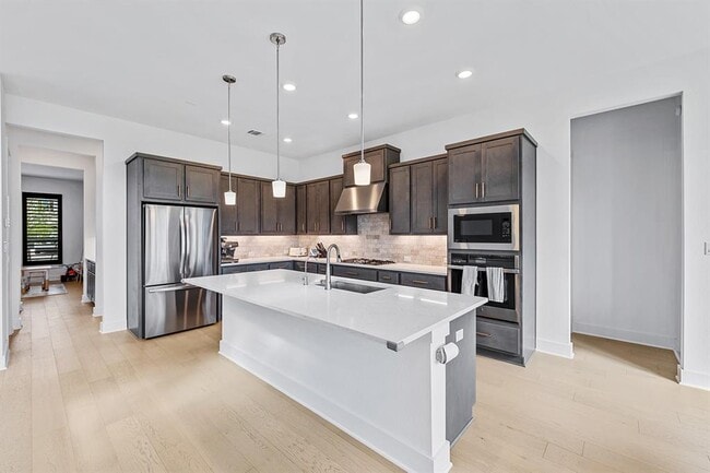 Building Photo - 2905 Canto Trce