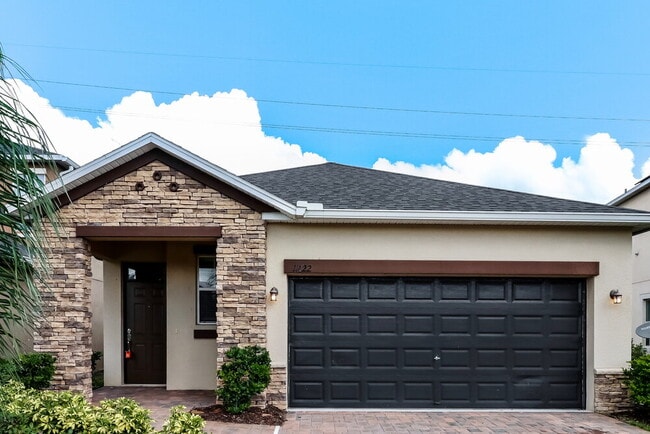 Building Photo - 11622 Lake Blvd