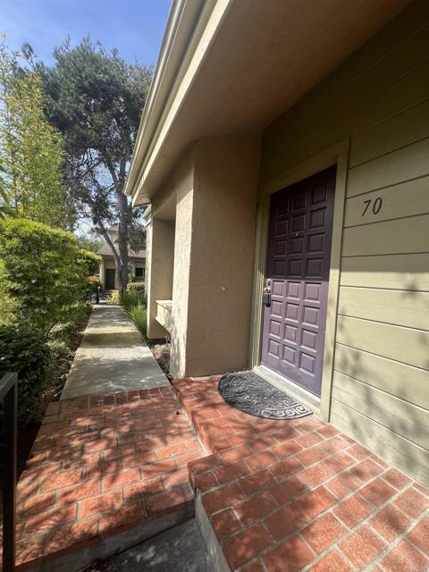 Building Photo - 3230 Caminito Eastbluff