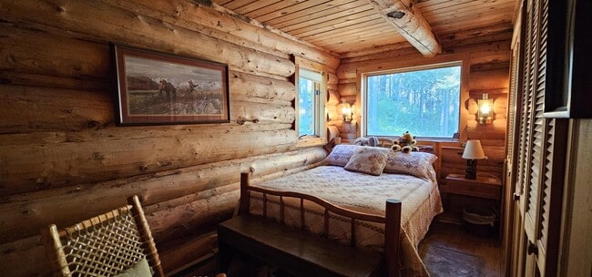 Building Photo - 6550 Lodgepole Trail