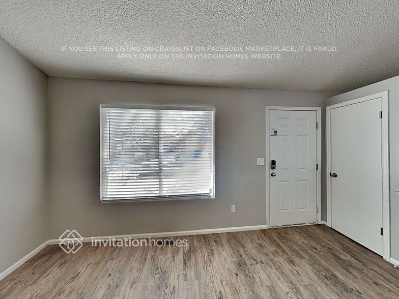 Building Photo - 17795 E Cornell Dr