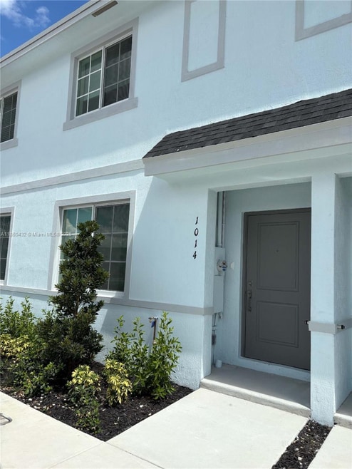 Building Photo - 1014 W Davis Pkwy