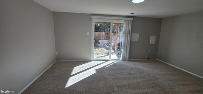 Building Photo - 6974 Knighthood Ln