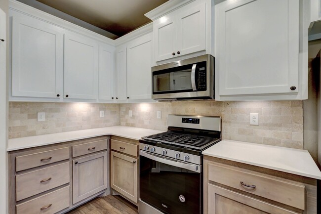 Building Photo - 5804 Campbell Creek Dr