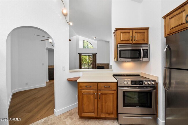Building Photo - 10301 N 70th St
