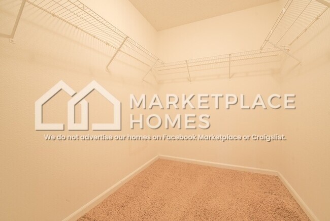 Building Photo - 5264 Brassie Dr