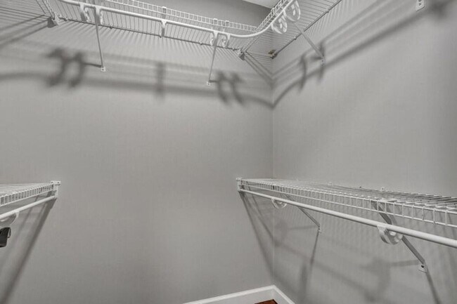 Building Photo - 1097 Egret Cir N