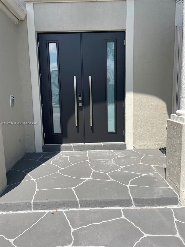 Building Photo - 7831 SW 164th Ave