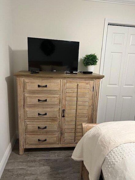 Building Photo - 275 Palm Ave