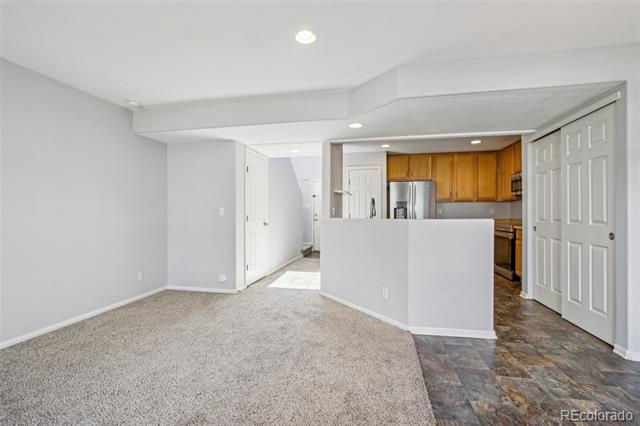 Building Photo - 5888 Biscay St