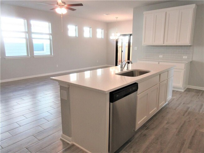 Building Photo - 2224 Pecan Island Dr
