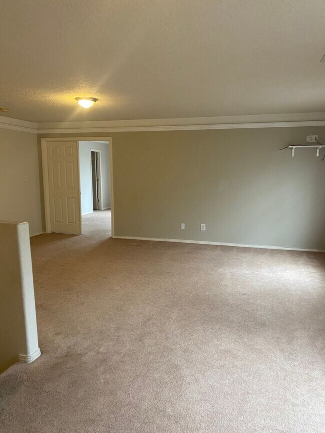 Building Photo - COMING SOON Beautiful 4BR 3 Bath home with...