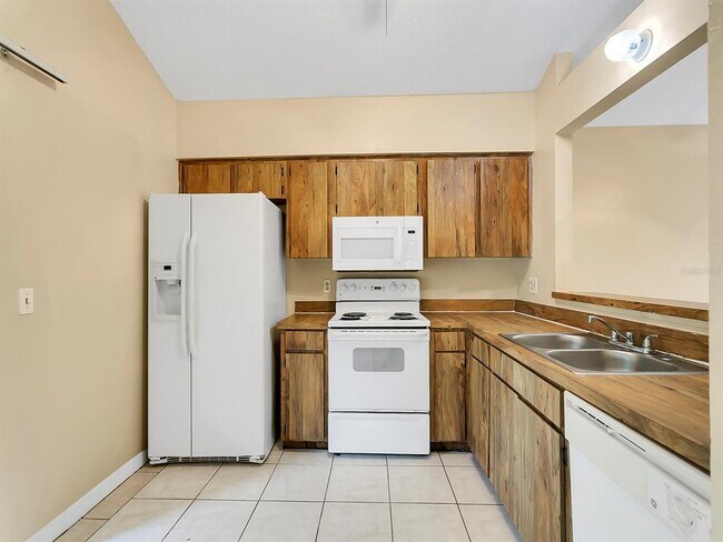 Building Photo - 10425 Riva Ridge Trail