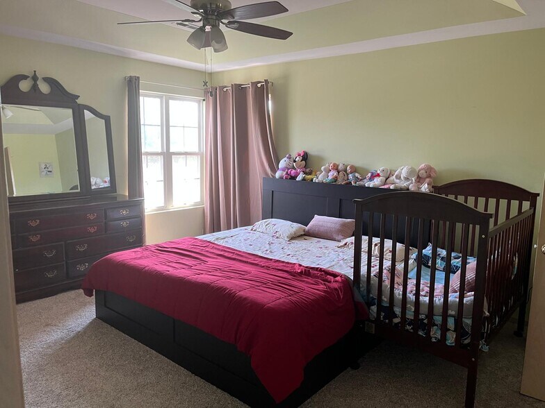 Building Photo - 2526 Looking Glass Ct