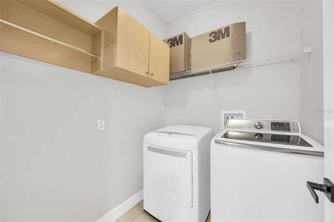 Building Photo - 10354 Stratford Pointe Ave