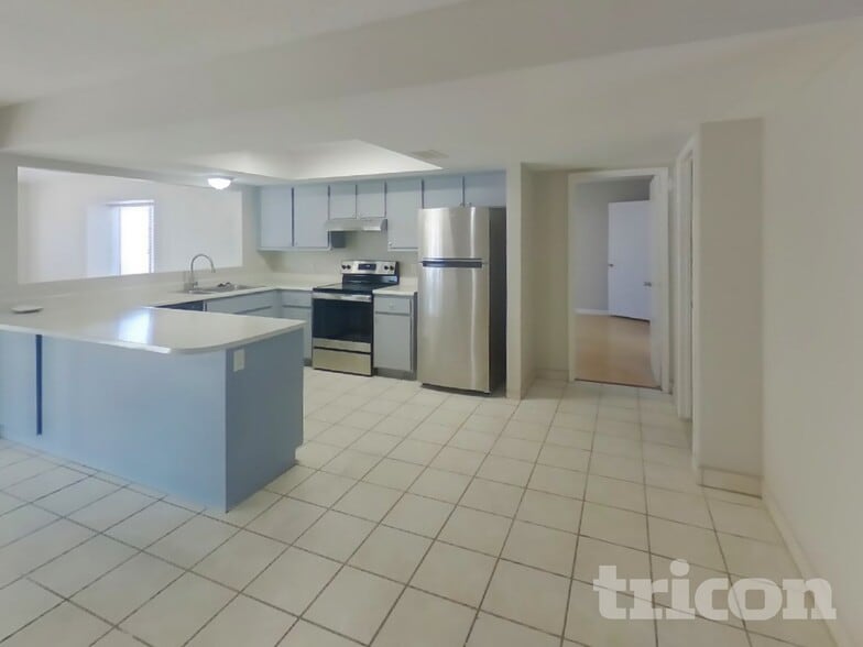 Building Photo - 3613 W Oakland St