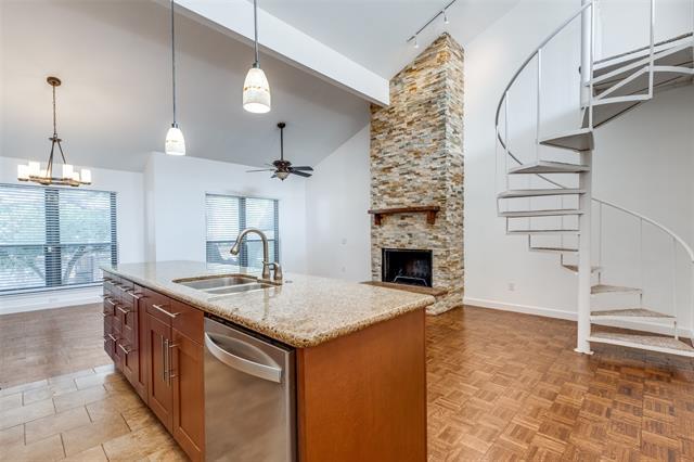 Building Photo - 4104 Wycliff Ave