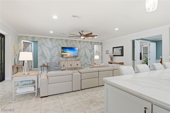 Building Photo - 11012 Castlereagh St