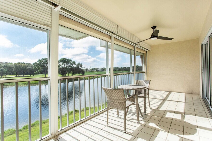 Building Photo - 6240 Bellerive Ave