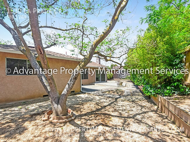 Building Photo - 1530 La Prada Ct