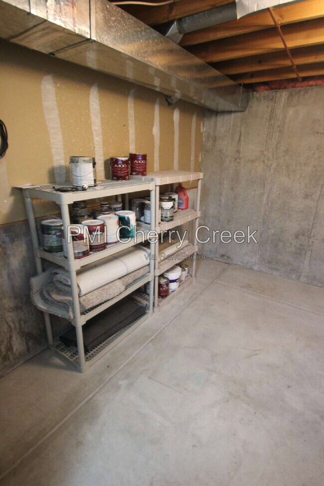 Building Photo - 9800 Foxhill Cir