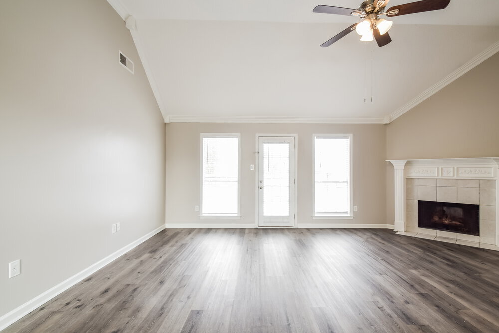 Building Photo - 9922 Lacee Ln