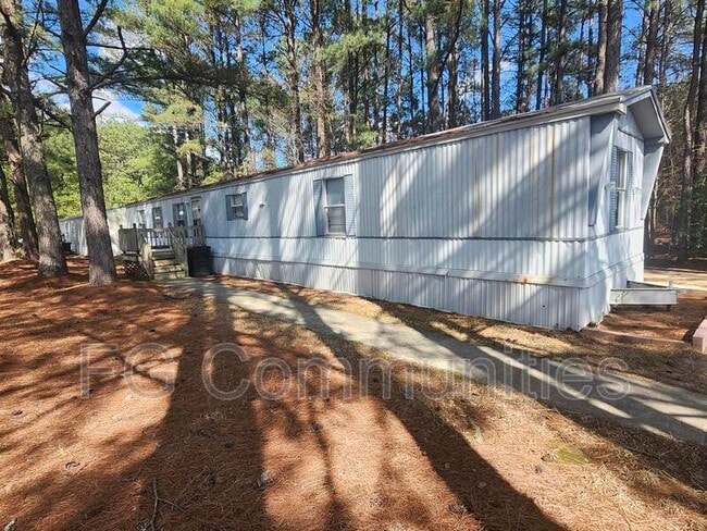 Building Photo - 3013 Michelle Cir