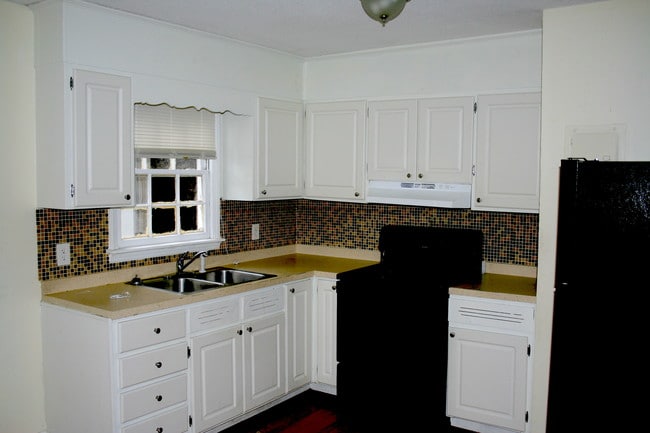 Kitchen (2) - McPherson Village