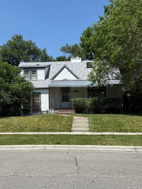 Building Photo - 715 Alderson Ave