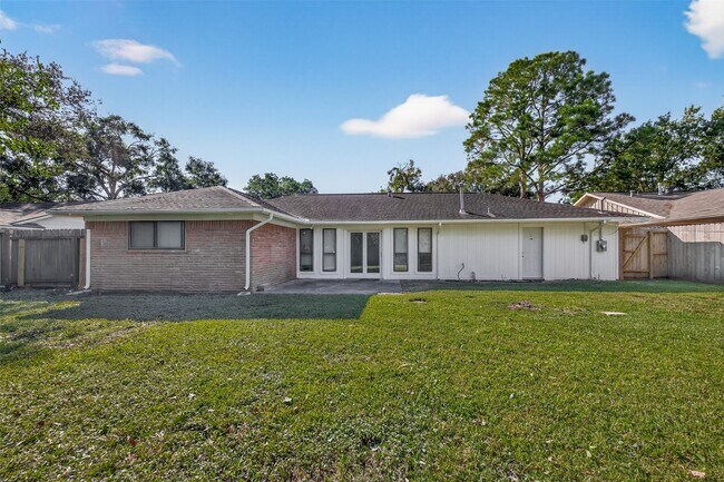 Building Photo - 5418 Darnell St