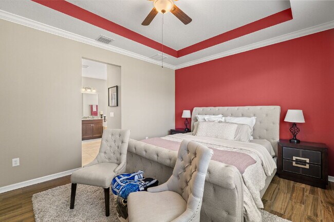 Building Photo - Beautiful Home For Rent in Brandon!