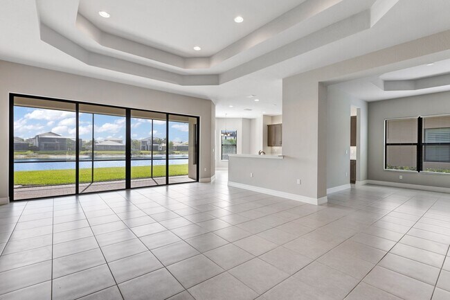 Building Photo - ** STONECREEK ** 3 BED + DEN / 3.5 BATH - ...