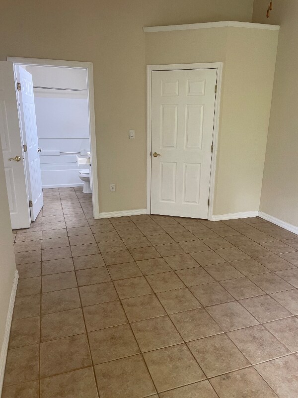 Building Photo - 145 Reserve Cir