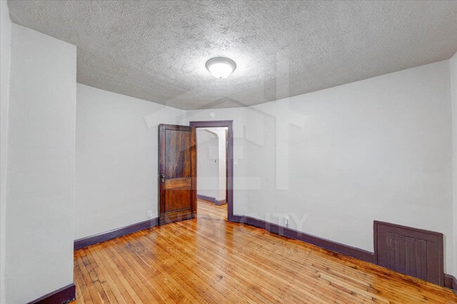 Building Photo - 5617 East 21st St