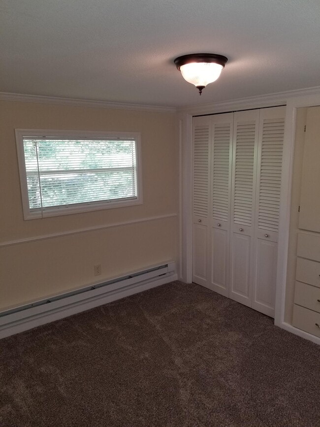 Building Photo - 1162 12 Oaks Cir