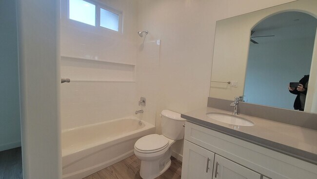 Building Photo - 6909 Elizabeth Ct