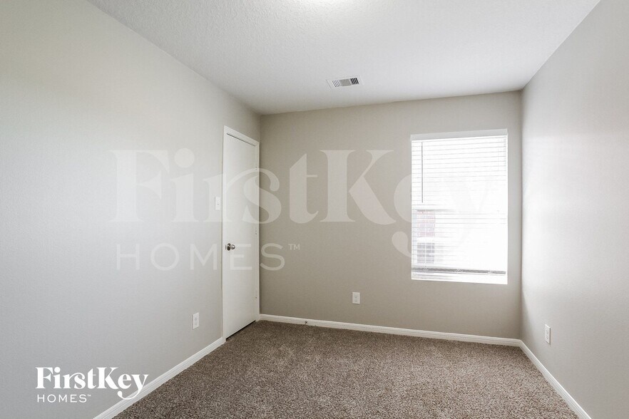 Building Photo - 29307 Alba Rose Dr