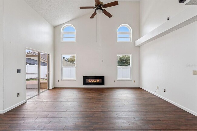 Building Photo - 7236 Somersworth Dr